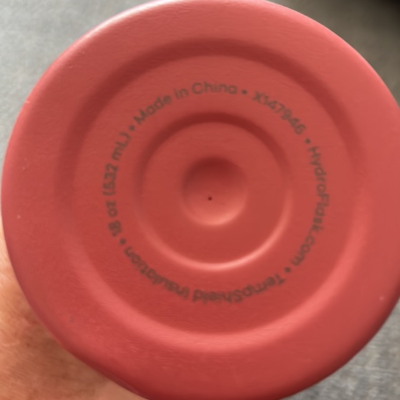 Hydro Flask - 18oz. - Picture 5 of 6